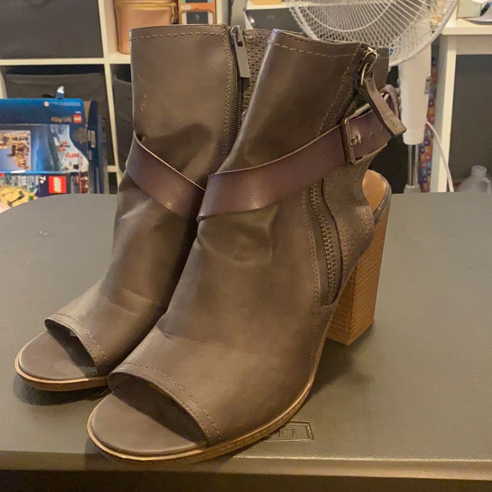 DV by Target open toed grey ankle booties!